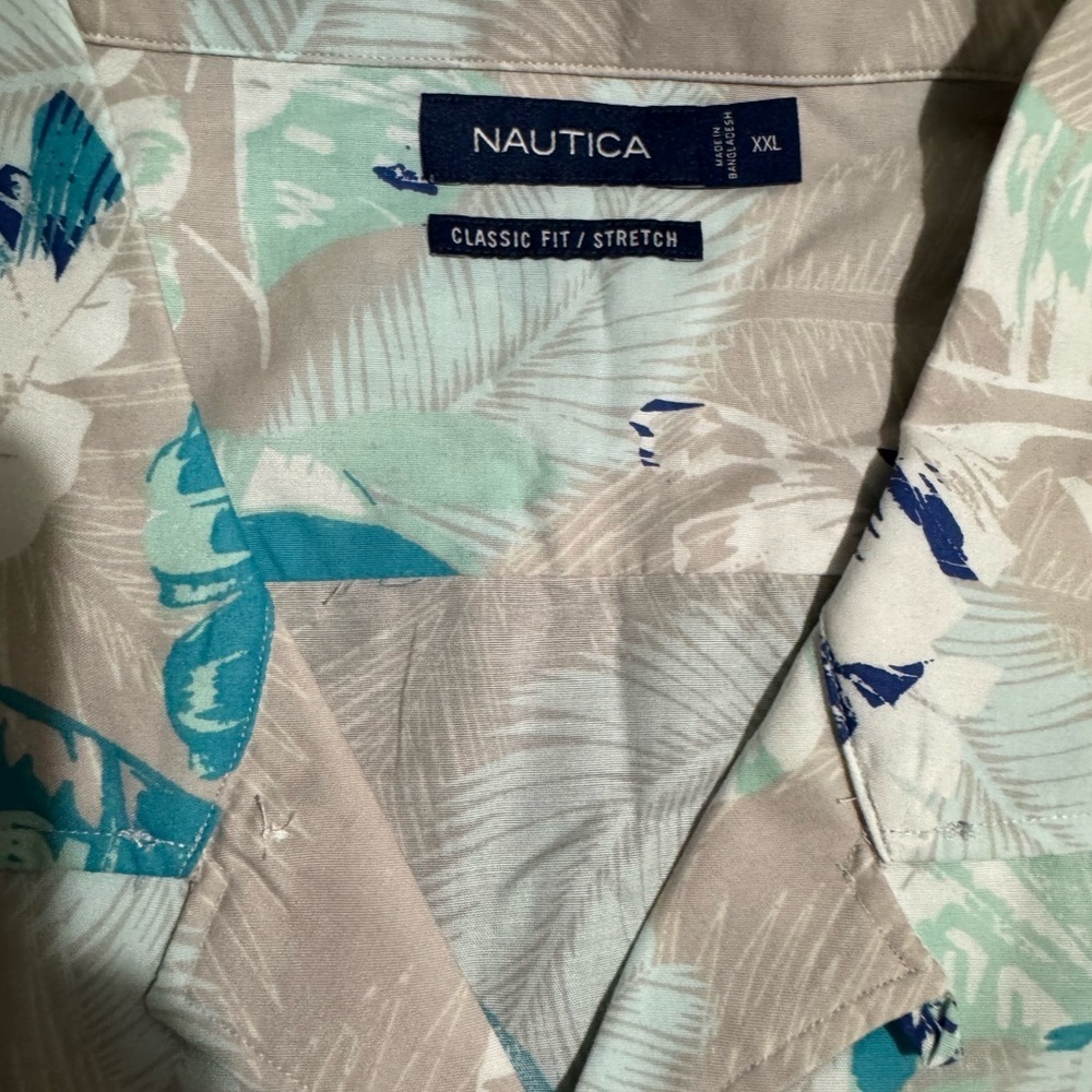💙NEW!!💙 Nautica Cream and Blue Casual Button Down Shirt🩵🩵XXL🩵 - Picture 7 of 10